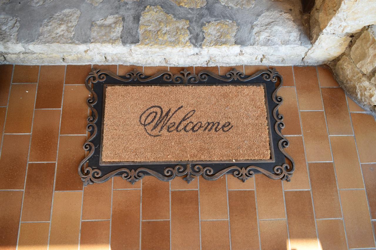 Albergo Al Pescatore Brenzone sul Garda Exterior photo