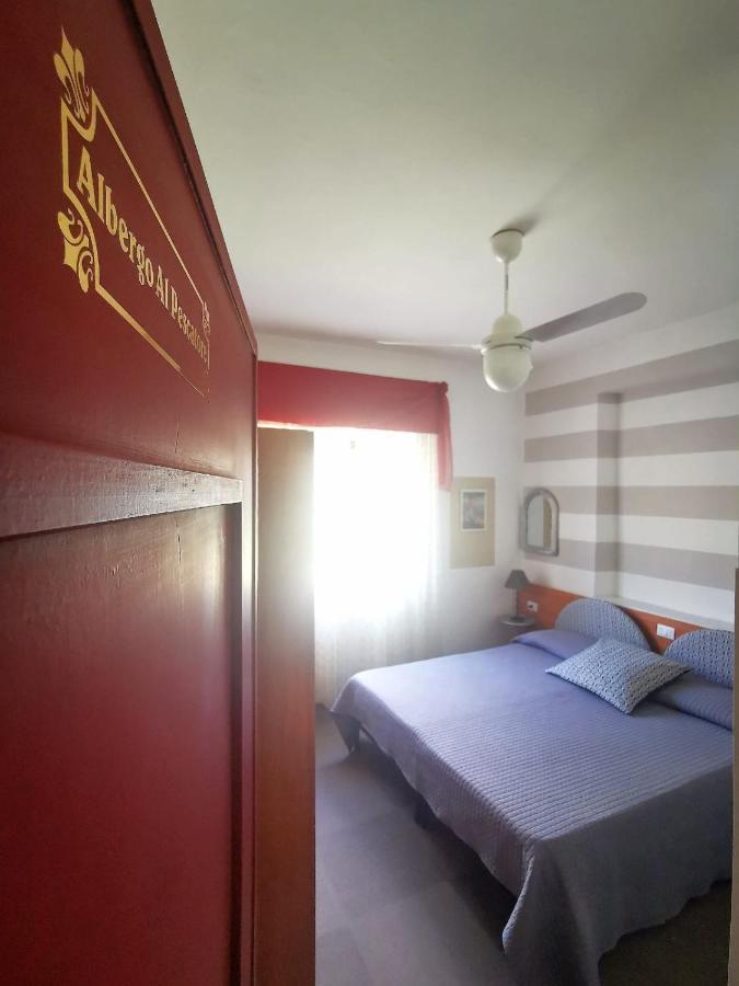 Albergo Al Pescatore Brenzone sul Garda Exterior photo